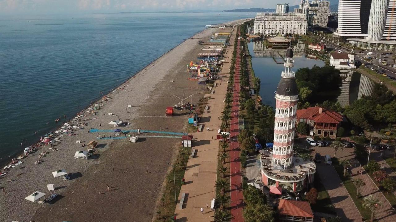 Hotel Kanzler Batumi Exterior foto